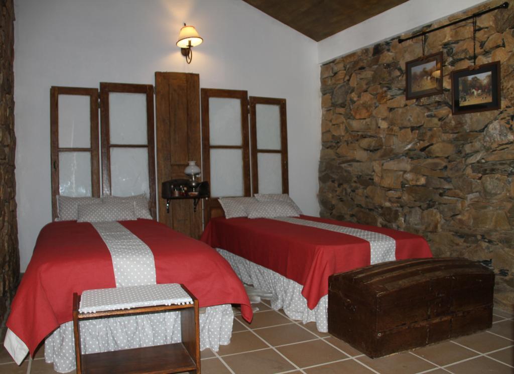 Вилла Couto Dos Pardinhos Monforte da Beira Экстерьер фото